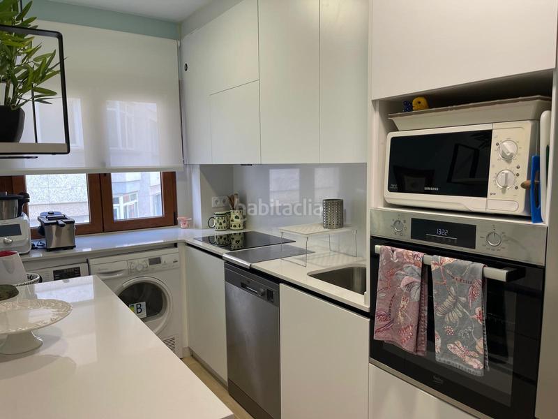 Foto 95080a2b-e76c-44c6-99e9-cc56b599e3cf. Rent flat with parking in Sanxenxo pueblo Sanxenxo