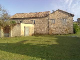 Mas à Lugar brea 21. Venta de casona de piedra con más de 400 años de antigüedad