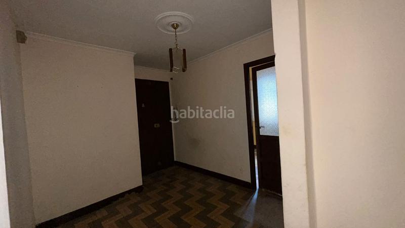 Foto 5665a0a0-306f-4ec2-8d5a-80fe094edc87. Piso amplio piso en el centro en santa uxía de Ribeira Ribeira