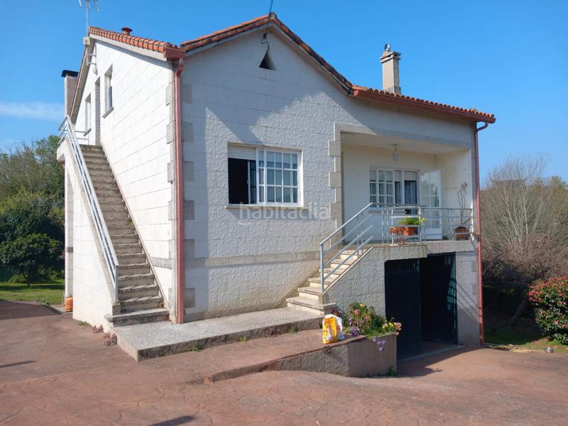 Foto f3b2a131-9e87-4e51-b6ef-50f8c8d4d39e. Casa a rúa arousa 22 a Vilagarcía Vilagarcía de Arousa