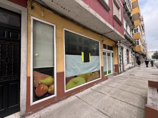 Location Local commercial  Avenida del doctor tourón. Local comercial en alquiler con gran visibilidad