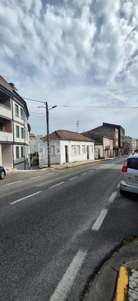 Foto ed6f6edc-0146-484b-8fda-24694806285c. Casa en rúa principal 5 asa con garaje para reformar en calle principal en Boiro