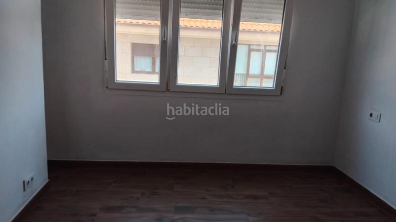 Foto 4462333e-acc9-4253-a937-b78886495a09. Piso amplio piso en el centro en santa uxía de Ribeira Ribeira