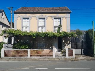 Casa  N/a. Se vende casa centrica en portas