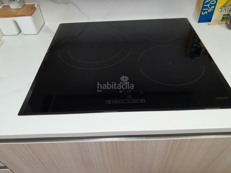 Foto 305f9871-84ff-4b75-a062-1b0a869d372a. Rent flat with heating in Cambados