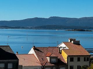 Ático en Vilagarcía. Ático de tres dormitorios con vistas al mar