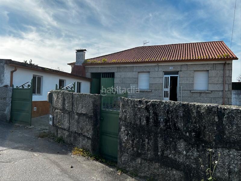 Foto 49a87419-f236-4450-b223-b46bdfdcb070. House with parking in Vilanova de Arousa
