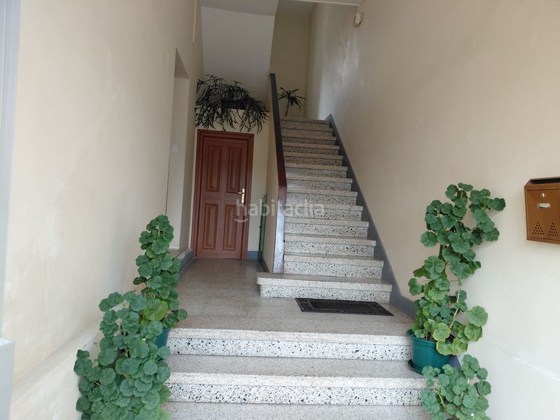 Foto 2c952d79-0438-477d-8532-8b709be34eb3. Edifici a Grove (O)