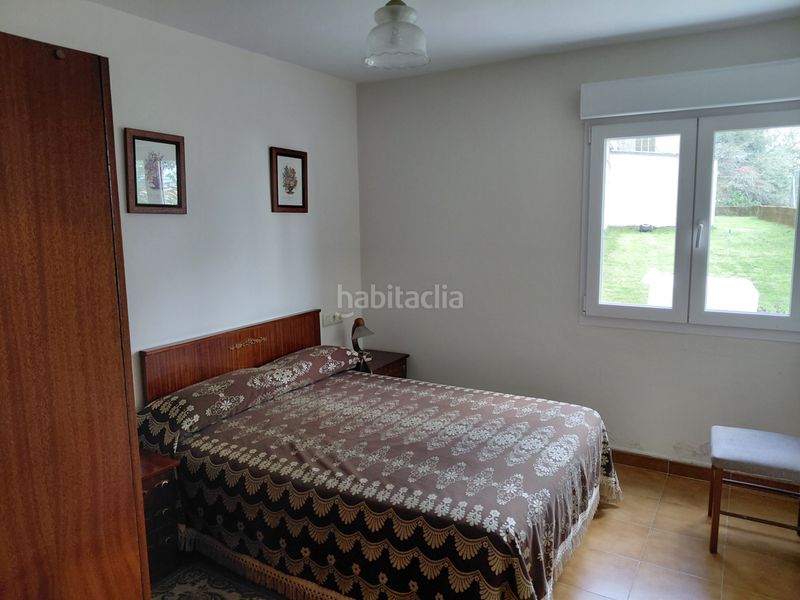 Foto 635161dc-b2a2-4524-bfc2-1f0a522633c3. Edifici a Grove (O)