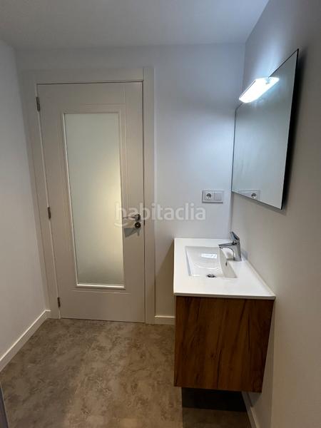 Foto fbc67bbf-3dce-43d6-a05b-03645b9a8482. Casa adossada a rúa esperanza 22 a O Carril Vilagarcía de Arousa