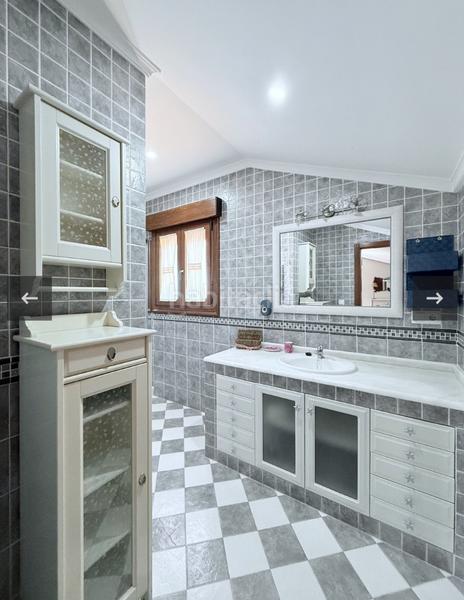 Foto e0b84bc6-8e00-46f9-aa2e-0f735070aab1. Xalet a lugar freixeiro 19d a Dorrón Sanxenxo