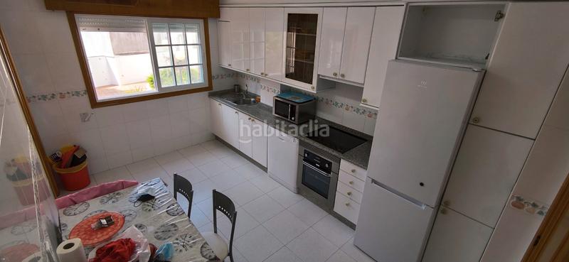 Foto 61bd0a4b-ccf0-44eb-bd4d-064283bfde77. Etagenwohnung mit parking in Sanxenxo pueblo Sanxenxo