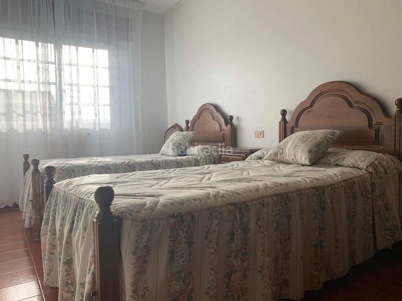 Foto 3be79753-d0fb-4abd-9ab0-ebc2182fb555. Casa con camino riscaldamento parcheggio in Meaño