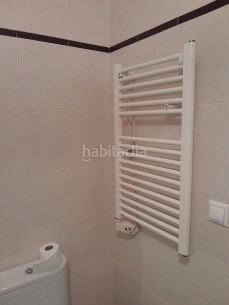 Foto 43edf24e-ee4a-4ae0-aac2-6a37934dcc35. Lloguer àtic amb calefacció aparcament a Cambados