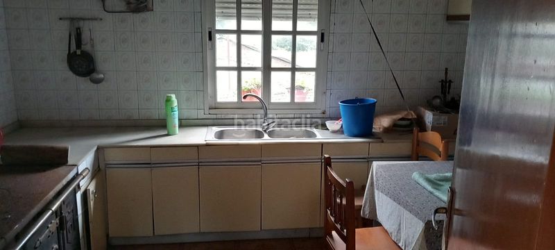 Foto c4d94510-0d89-4a10-9959-157fd5293d32. Casa en rua outeiro 2 se vende casa muy bien situada en Portas