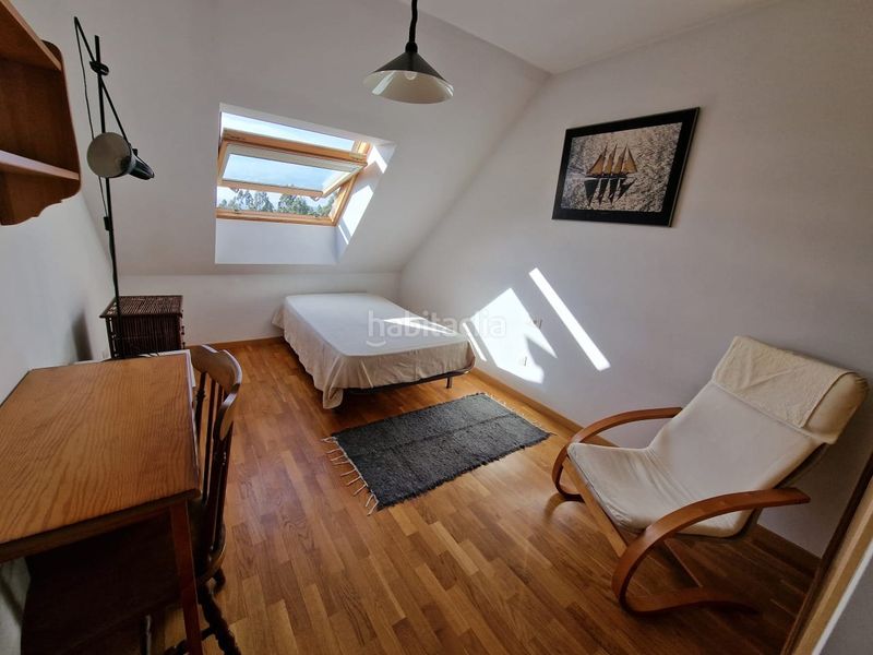 Foto b636df44-7557-4058-a4fc-28e381410936. Ático atico 2 dormitorios en O Milladoiro Ames