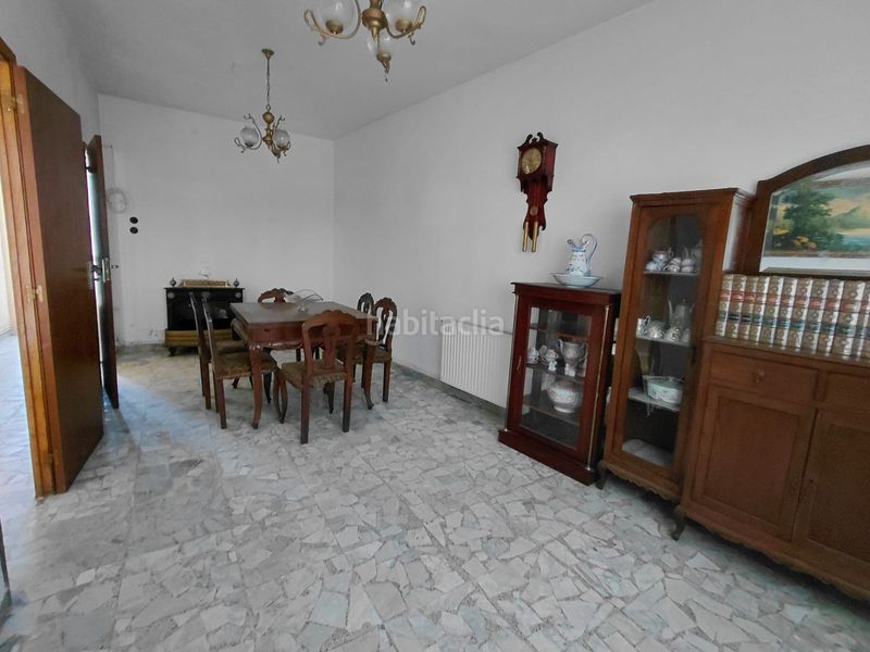 Foto 1cd6f538-ef70-4495-a93d-87aead92694b. Casa adossada amb calefacció a Grove (O)