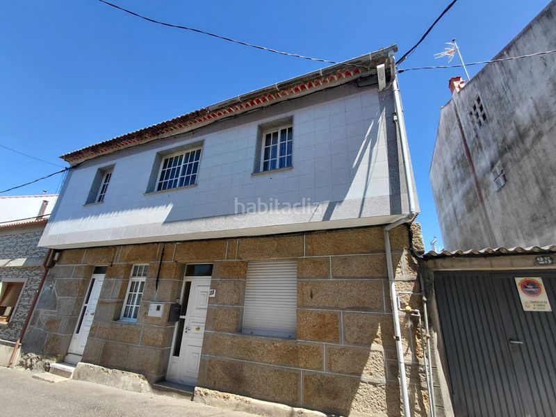 Foto d467890e-8f51-4c4d-911b-4030f80388a6. Casa adossada amb calefacció a Grove (O)