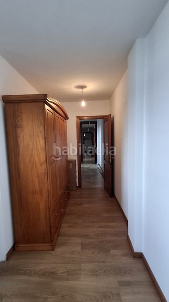 Foto 43703bfc-0dd0-4347-97bd-5dbdb7fa4813. Edifici a urbanización escarabote 154 a Boiro