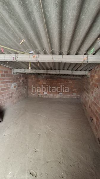 Foto 499e8a63-5803-40fe-8897-db2b3e4f6f45. Edifici a urbanización escarabote 154 a Boiro