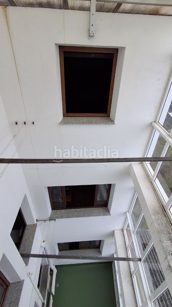 Foto 4a104813-132a-413a-be0d-b67274e791d0. Edifici a urbanización escarabote 154 a Boiro