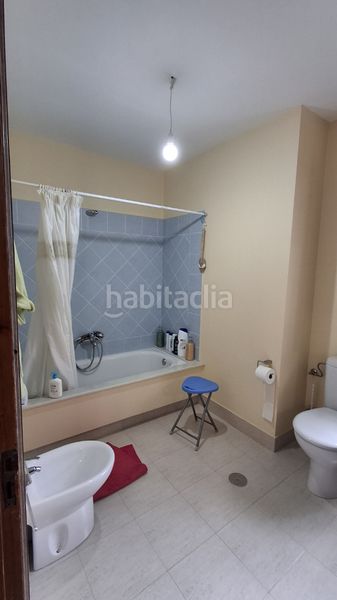 Foto 4ba81b1c-c86d-439c-b486-b4d88ac9047a. Edifici a urbanización escarabote 154 a Boiro