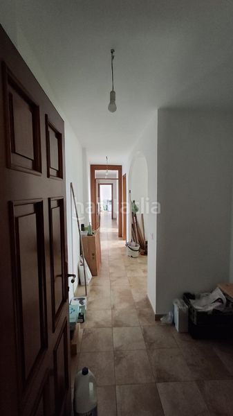 Foto 52900393-f4b3-497a-9d18-115098caa77c. Edifici a urbanización escarabote 154 a Boiro