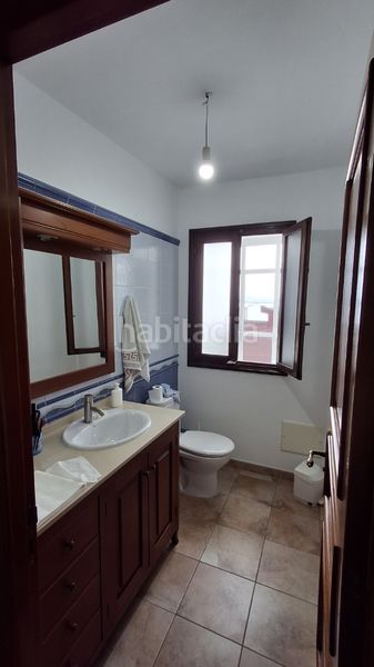 Foto b537e9c2-8497-4a9d-ac90-64adcc9d4148. Edifici a urbanización escarabote 154 a Boiro