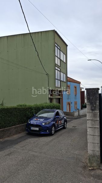 Foto c7501f67-7033-4be7-9325-dc6a32d37e73. Edifici a urbanización escarabote 154 a Boiro