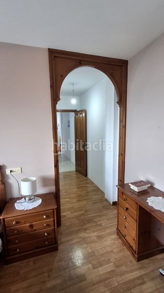 Foto cc5dcc5e-70d7-46fe-bafd-6116c0dc654c. Edifici a urbanización escarabote 154 a Boiro
