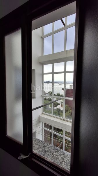 Foto ea41c276-2c49-4471-99d7-2a084233f575. Edifici a urbanización escarabote 154 a Boiro