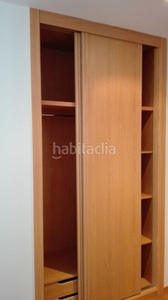 Foto 2829a9dd-09ee-47c1-9f54-25b0e93cf5a5. Miete etagenwohnung mit heizung in O Milladoiro Ames