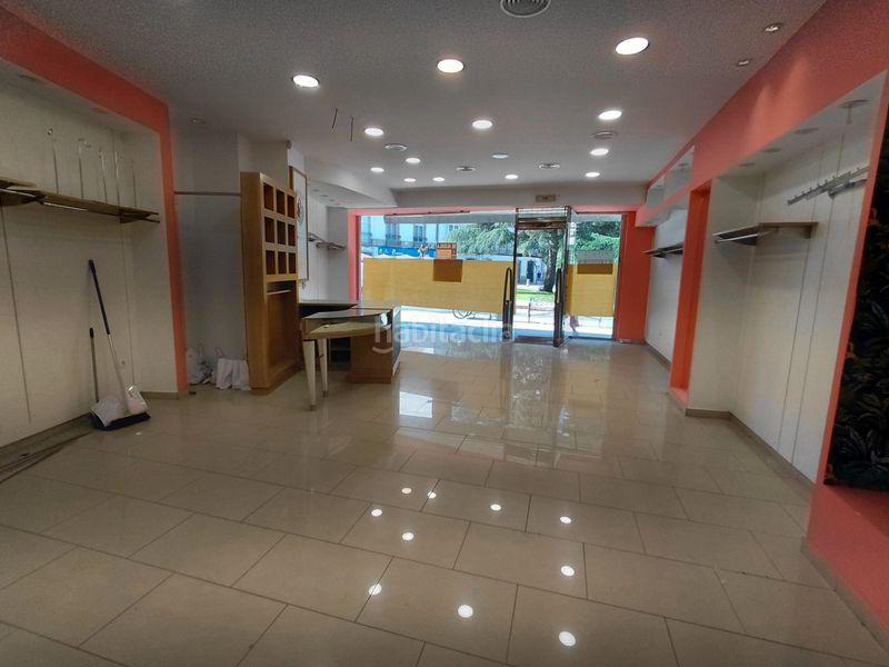 Foto 075ea8a4-5d07-4935-85a2-3afb3b437f5c. Lloguer local comercial a Vilagarcía Vilagarcía de Arousa