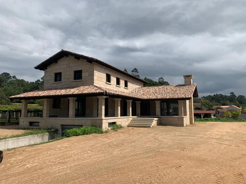 Foto 0c070f18-af91-486c-96dd-0a62b6f8f5c3. Chalet in ep-9701 2 in Vilanova de Arousa