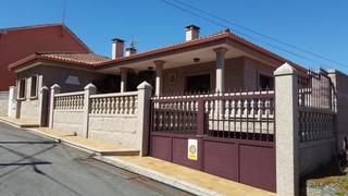 Casa a Sobrán. Impresionante casa con vistas al mar