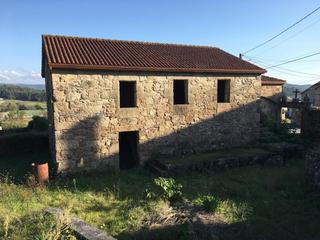 Maison à Caldas de Reis. Casa de piedra rustica en zona de caldas de reis