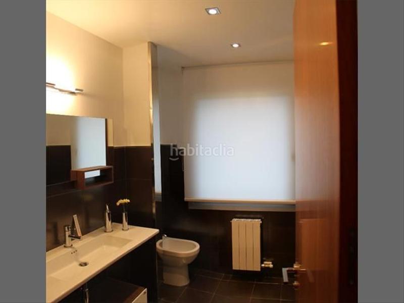 Foto cd2a5fb9-5f39-41d1-8693-21466eb857a4. Chalet avec chauffage parking piscine dans O Hío Cangas