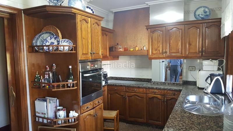 Foto fa1c0da8-8db9-472b-9f22-befb06d26cb2. Chalet con riscaldamento parcheggio piscina in Panxón Nigrán