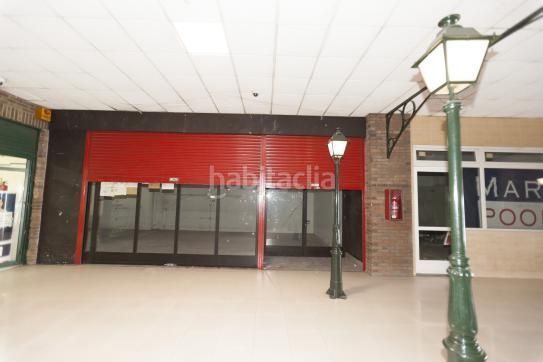 Foto 67d1a135-2a95-403b-9ea7-9a7bf8647fef. Local commercial dans avenida gran via 116 dans O Castro Vigo