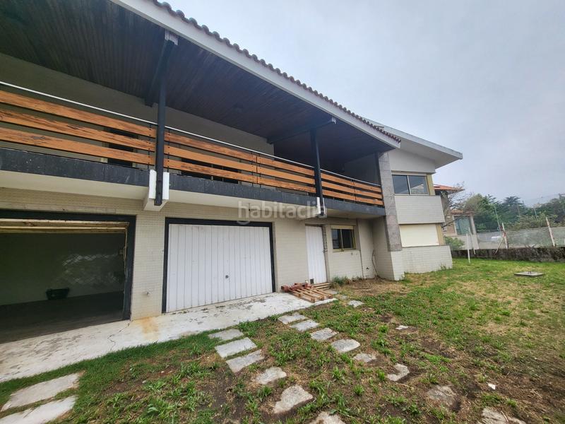 Foto 8f695bb4-cb79-4910-8ad8-948067c8cb1b. Chalet en O Castro Vigo
