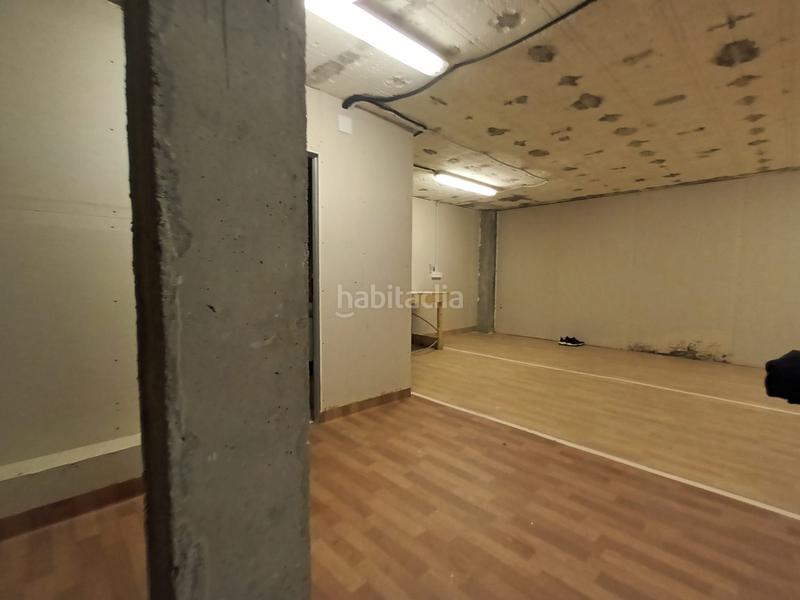 Foto 1e661b99-d096-4648-b857-a68e75762471. Rent business premise in Centro - Areal Vigo