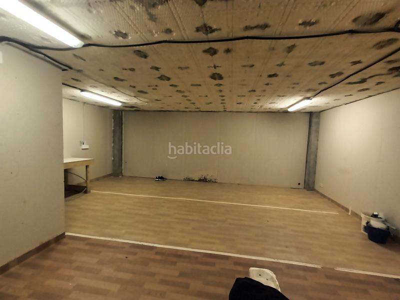 Foto 95784fbe-4d85-45f5-bb21-ecd1fe45a1dc. Rent business premise in Centro - Areal Vigo