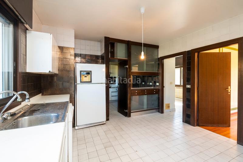 Foto 27354b58-e4b8-4c6e-9626-7f5b93b46c38. Chalet con camino riscaldamento parcheggio piscina in Vigo