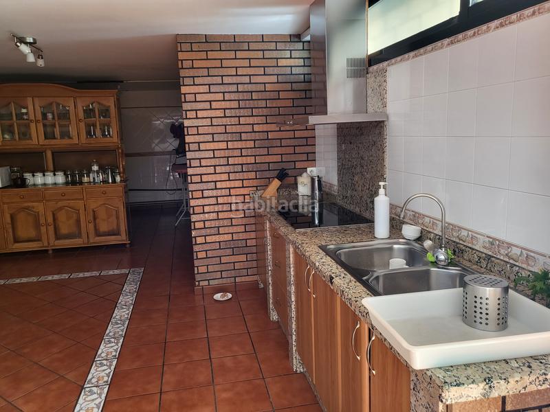 Foto 37158eec-bba0-4793-bc92-daa42fbf34aa. Chalet en Sardoma - Castrelos Vigo