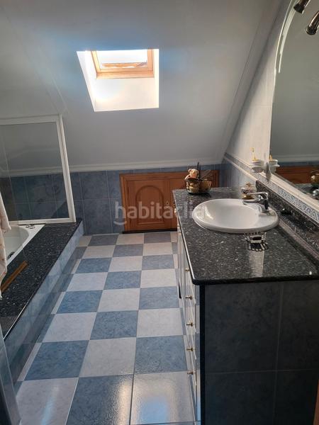 Foto 7490f380-0469-4ef8-9fef-f966f3a0a18d. Chalet en Sardoma - Castrelos Vigo