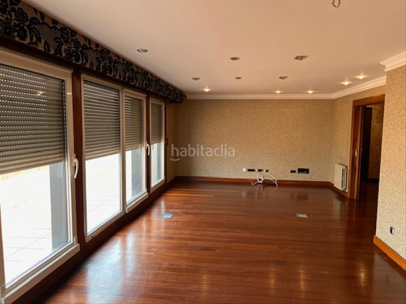 Foto 964cd7d3-0d5b-4e8a-82b2-d150f4fc6735. Location appartement dans praza francisco fernández del riego s/n dans Vigo