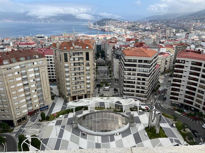 Foto 512c1a5b-c49c-4488-8aed-a2e3c7e78f50. Alquiler piso en praza francisco fernández del riego s/n en Vigo