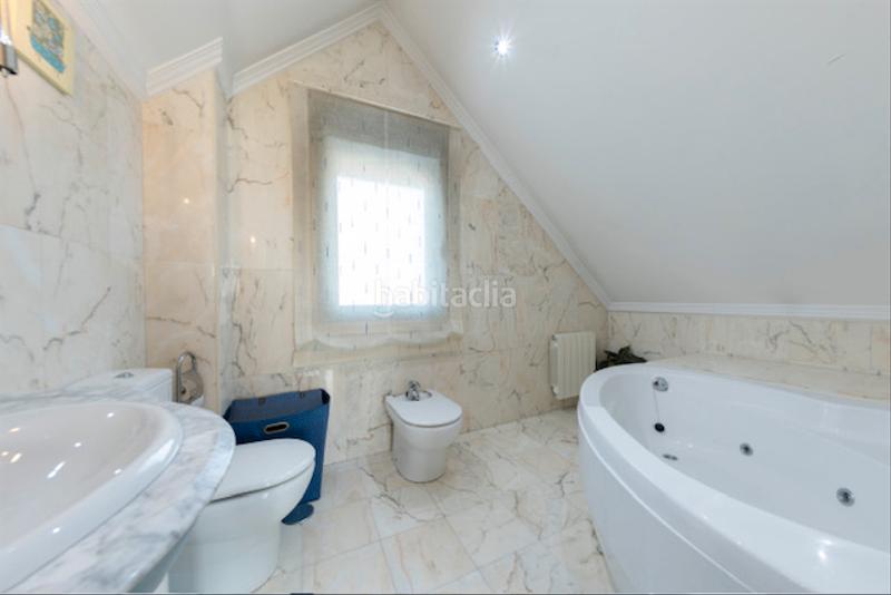 Foto e9305495-f333-402f-ba51-e2d50143d8dd. Chalet  en Alcabre en Alcabre Vigo