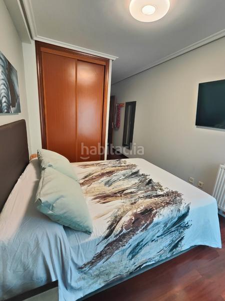 Foto c04a1383-4303-44a2-8841-3a75e2f084db. Pis amb calefacció aparcament a As Travesas - Balaidos Vigo