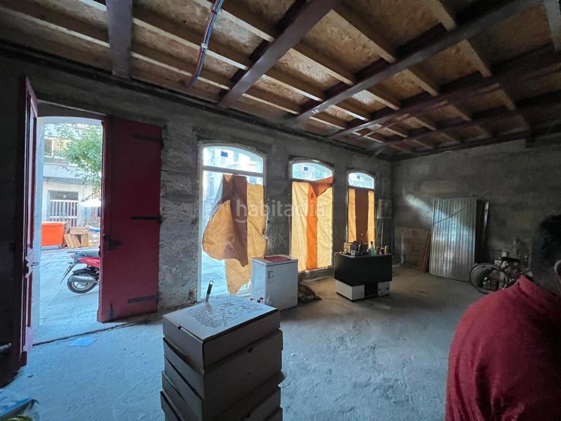 Foto 5e6ed344-d413-496f-adf3-f3a8124a4322. Local comercial a rúa chao 9 a Casco Vello Vigo